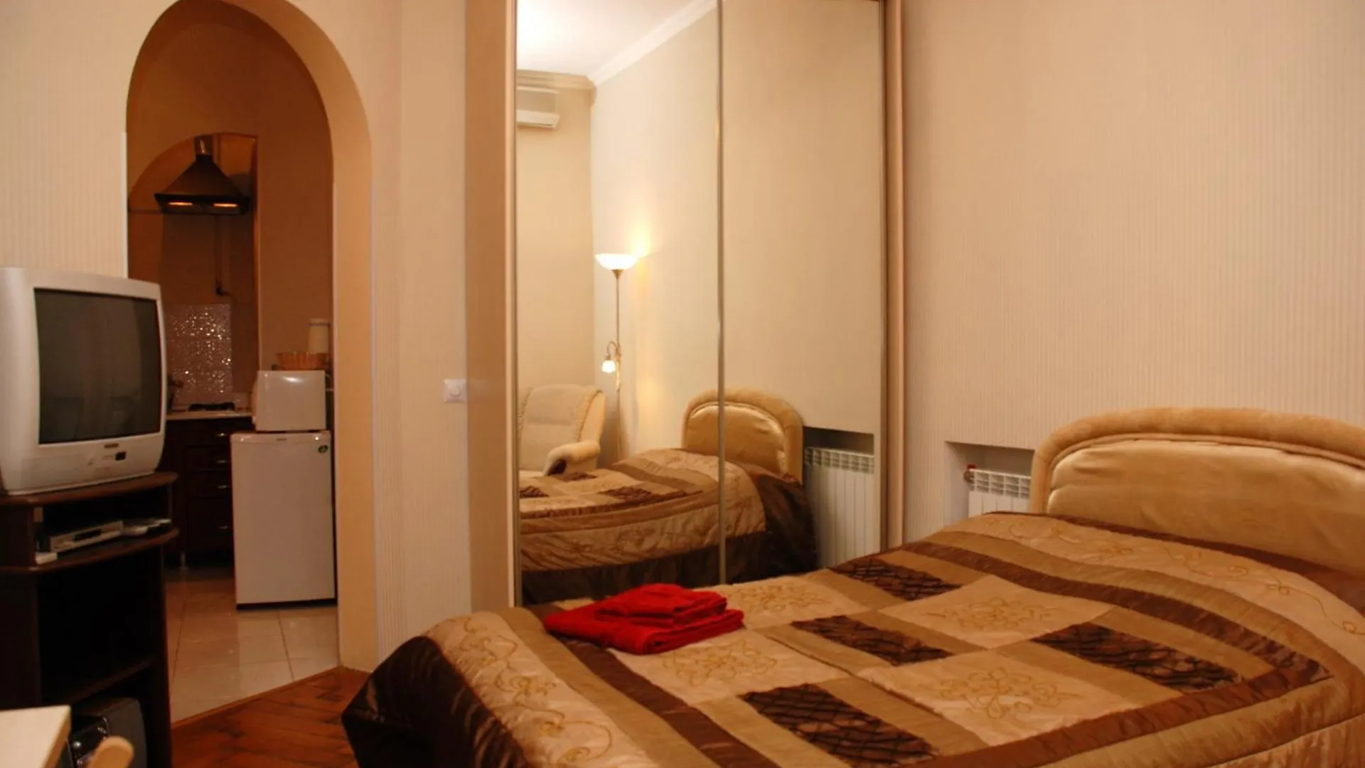 Alex Apartments Near Kreshatik St Ukraine
