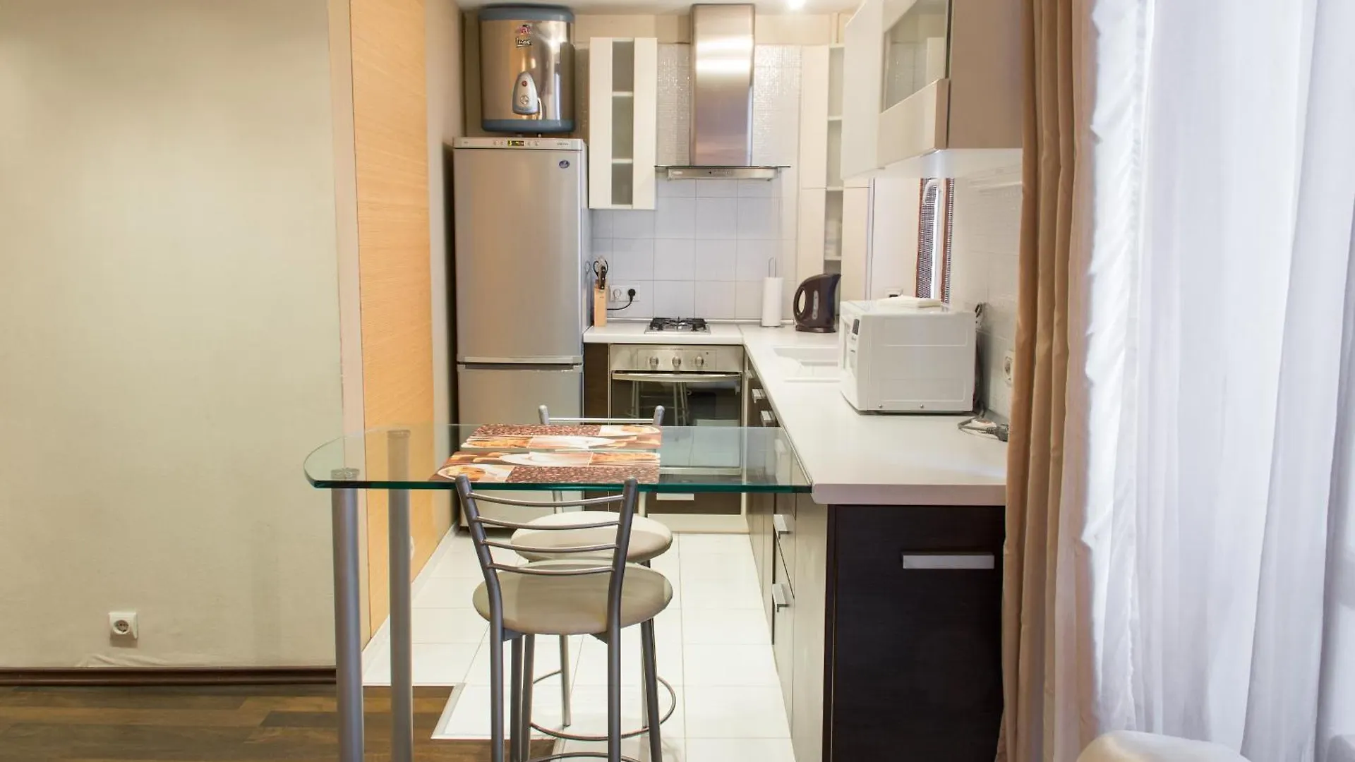 Alex Apartments Near Kreshatik St